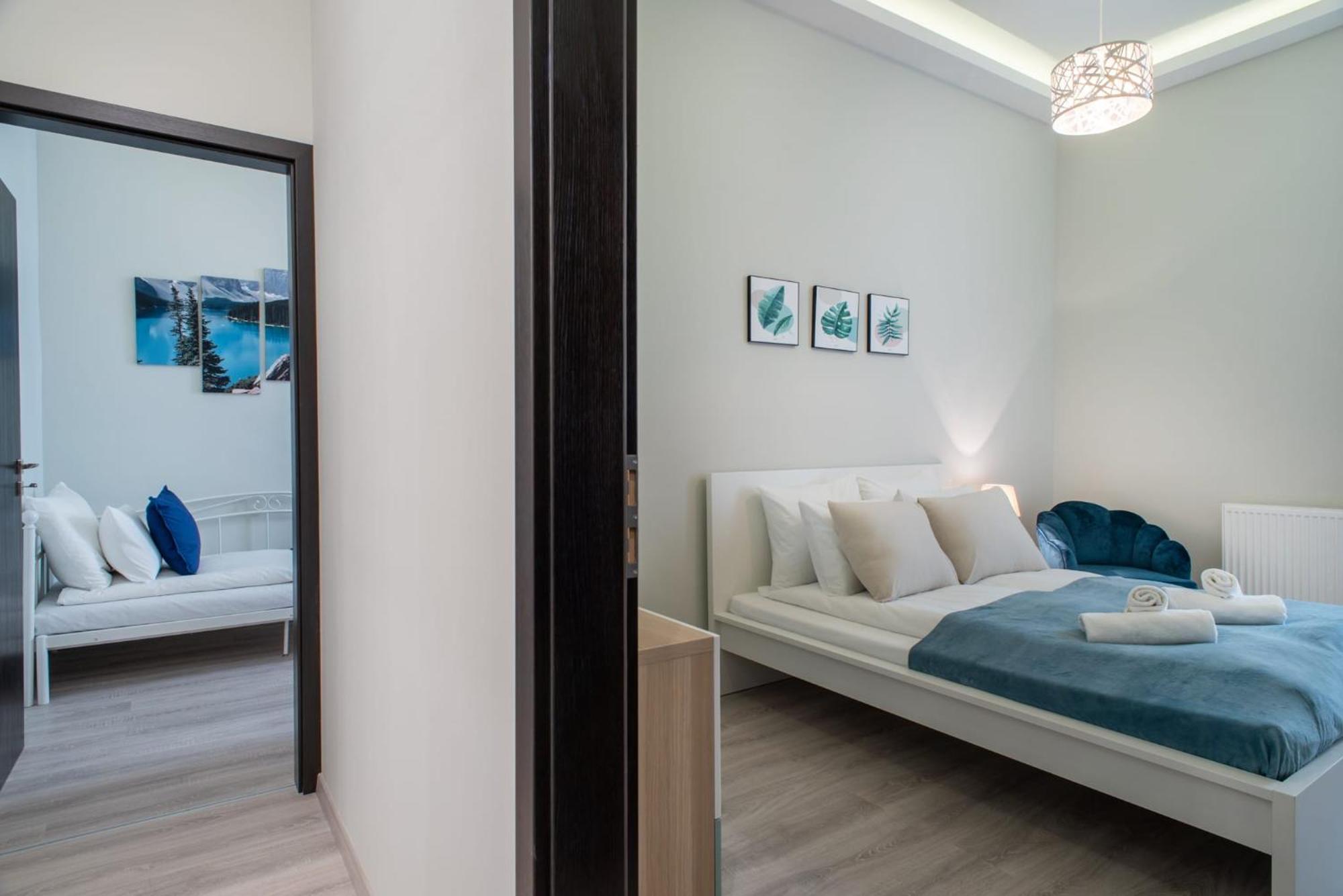 Very New And Large Ac Appartement